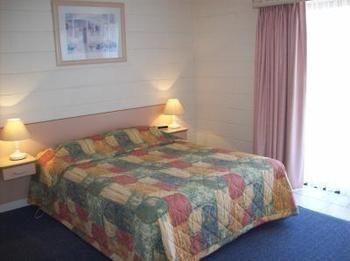 Aparthotel Black Swan Motor 3*