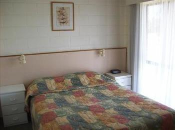 Aparthotel Black Swan Motor 3*